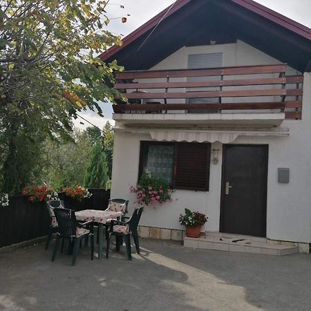 Studio Apartman Barbara Josipdol Ngoại thất bức ảnh